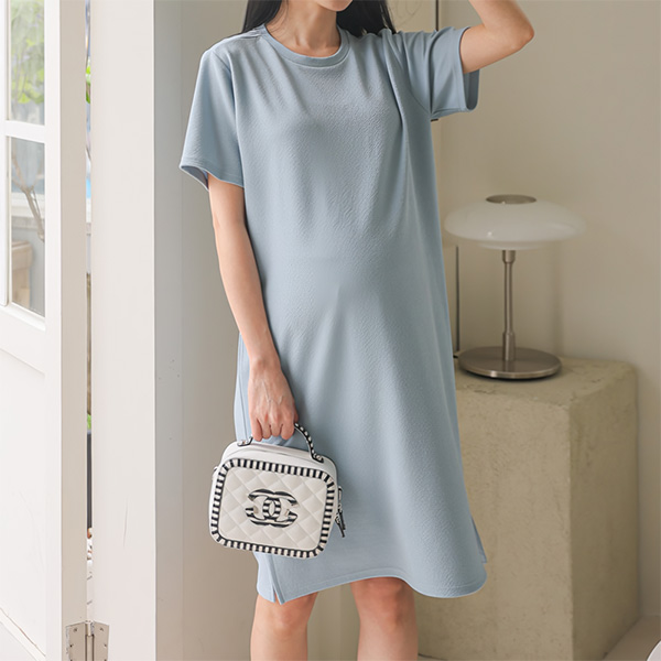 [Ringple] Maternity * Short-sleeved maternity dress worn by everyone