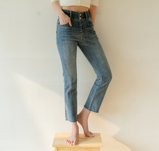 Women's clothing*Slim spandex semi-straight denim pants