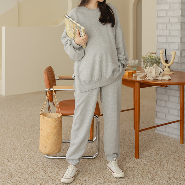 Maternity* These days, essential jogger pregnant women set