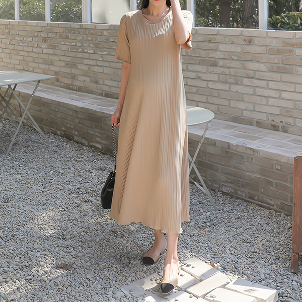 Maternity* Wrinkle-free curly pleated maternity dress