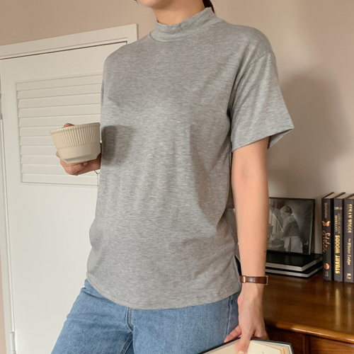 Maternity*Interseasonal basic half-neck t-shirt
