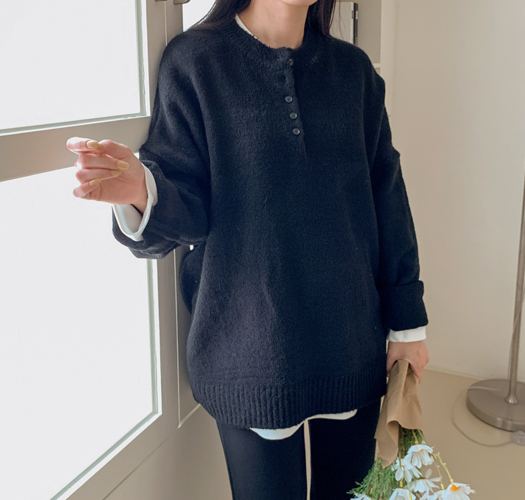 Maternity*Button Round Loose Knit
