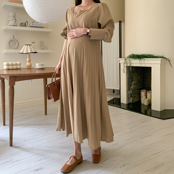 Maternity*Square Pleated Maternity Dress