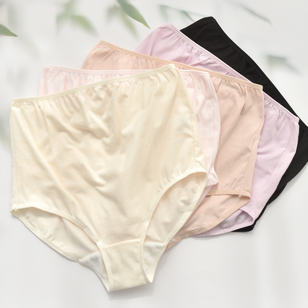 <font color="bb4b57"><b>[Limited-time discount]</b></font><br> 3 types of everyday overpanties