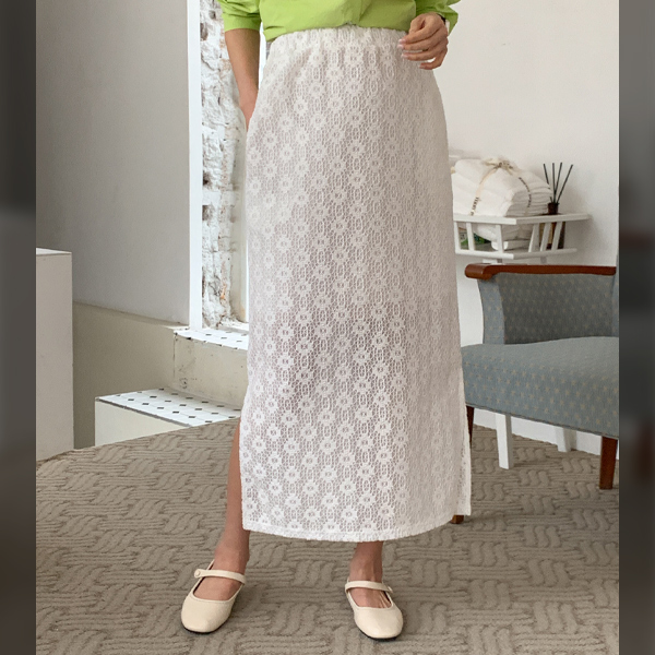 Early to mid-career mom*lace side slit banding skirt 