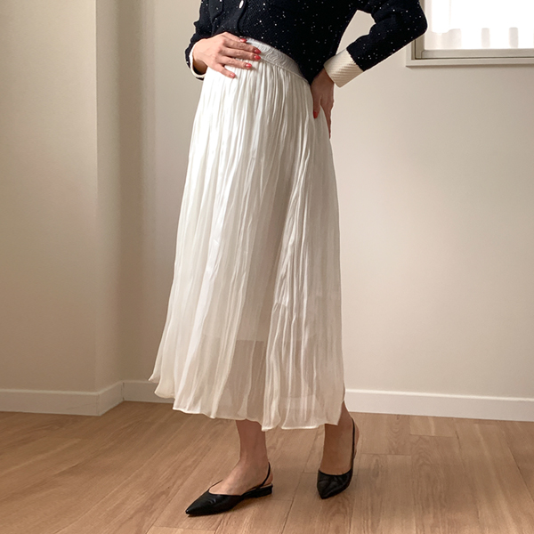 Early to mid-term mom*Satin loose pleated banding skirt