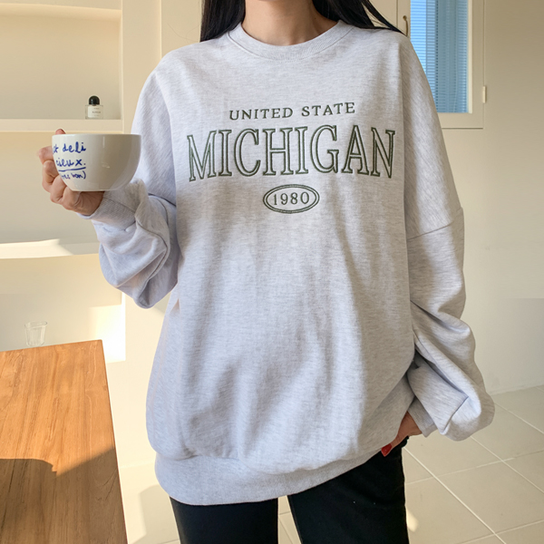 Maternity*Michigan sweatshirt