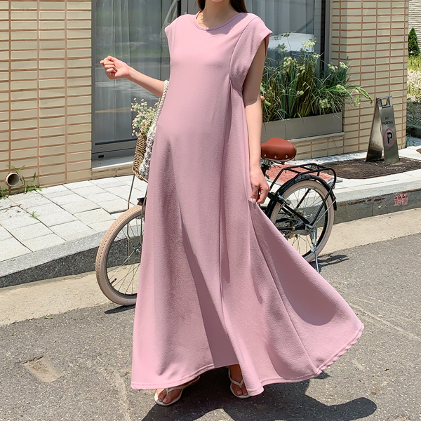 Maternity*Wrinkle flare cap maternity dress