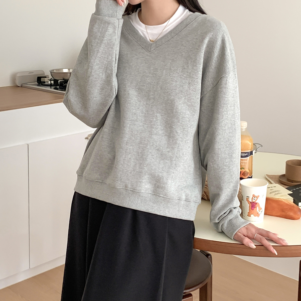 Maternity*Deli Deep V-neck Sweatshirt