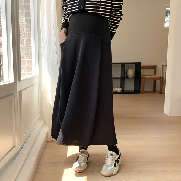 Maternity*Daily Two Pin Tuck Pocket Maternity Skirt