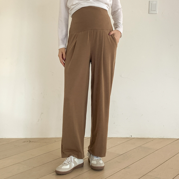 Maternity*Comfortable pin tuck loose fit maternity pants