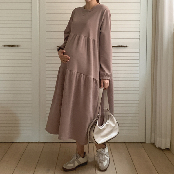 Maternity*Wrinkle-free cancan maternity dress