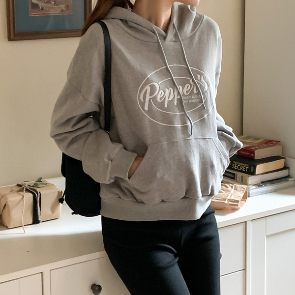 Maternity*Pepper embroidery crop hoodie