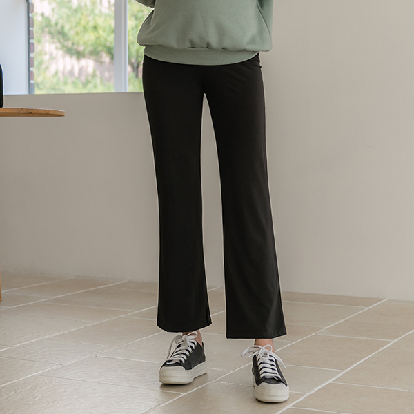 Maternity*Smooth brushed boot cut maternity pants