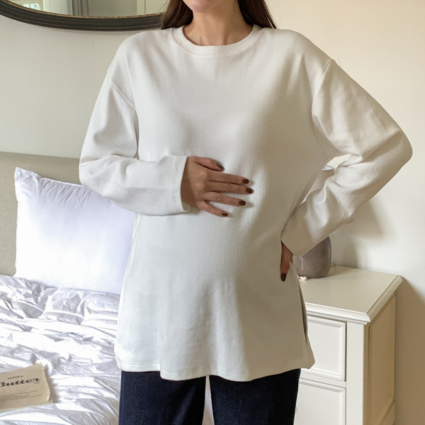 Maternity* Everyday wear, soft peach t-shirt