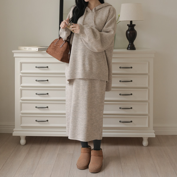 Maternity*Wool Hooded Knit Top and Bottom Set