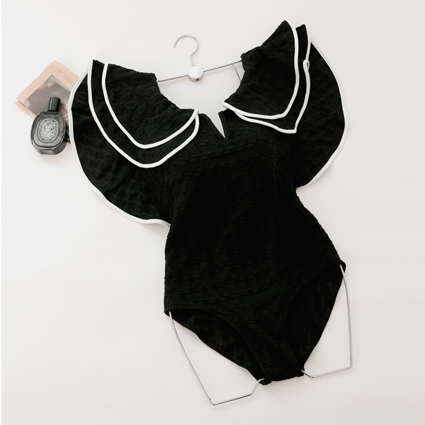 <font color="bb4b57"><b>[New product discount + free shipping]</b></font><br> Maternity*Ruffle embossed color swimsuit