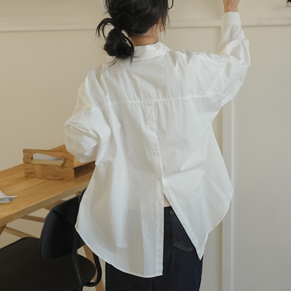 Maternity*Modern back button loose fit shirt