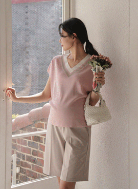 Maternity*Two-tone V-neck cap sleeve knit