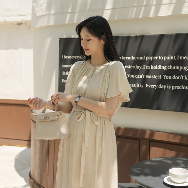 Maternity*Yorubunton wing sleeve maternity dress