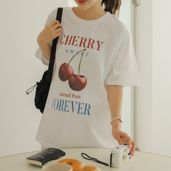 Maternity*Refreshing Cherry Short Sleeve Box Fit T-shirt