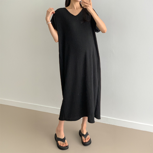 Maternity*Wrinkle Cap Sleeve Maxi Maternity Dress