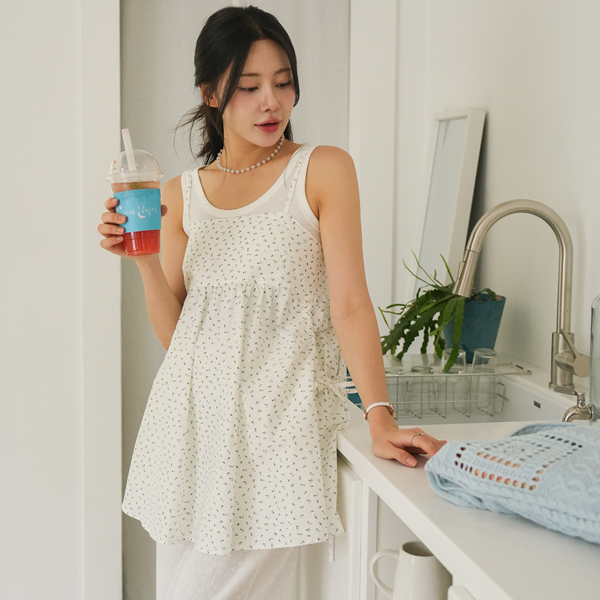 <b>[Limited-time discount]</b> Maternity*Petit Flower Bustier Blouse