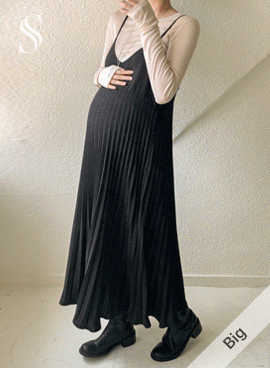 <b>[Limited-time discount]</b> [S-made] Maternity*Piano pleated strap maternity dress