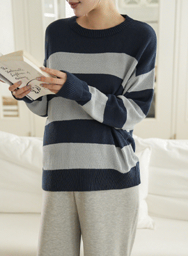 Maternity*Page price Loose fit-knit