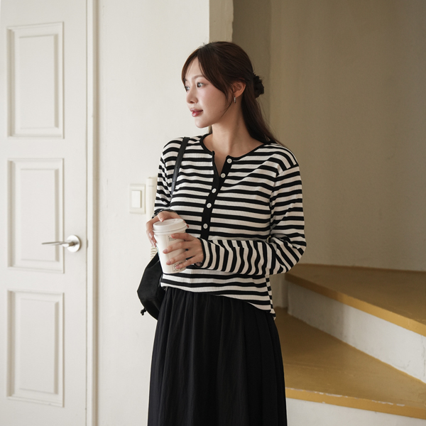 [S-made] Nursing Clothes *Loose Color Stripe Half-Open Nursing T-Shirt