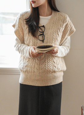 Maternity*Lambswool V-Looze Knit Vest