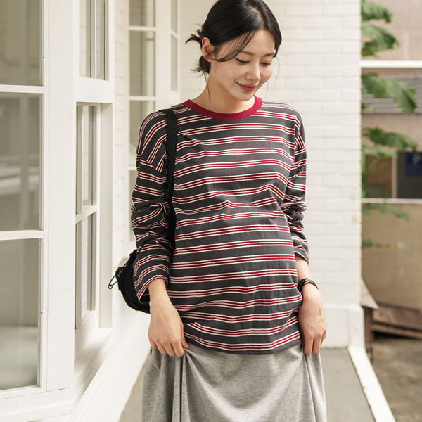 Maternity*Awesome ST Maternity T-shirt