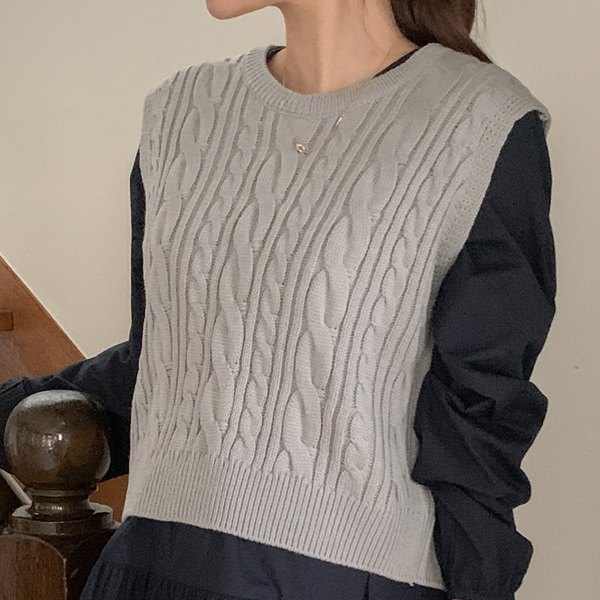 Maternity*Cable Back Ribbon Knit Vest