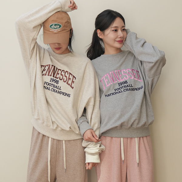 Maternity*Color lettering Man to man