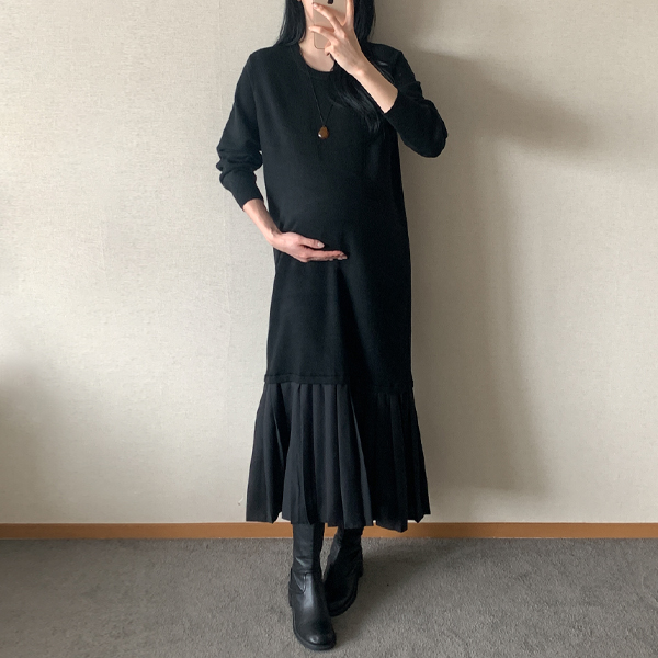 Maternity*Cami-hem pleated knit maternity dress
