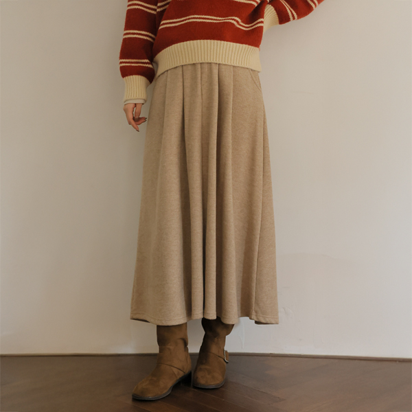 Maternity*Golji Pintuck Flare Maternity Skirt