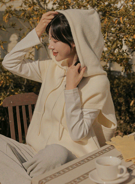 Maternity*Pocket Patch Hooded Zip-Up Knit Vest