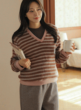 Maternity*Soft Stripe V-Neck Man-to-Man