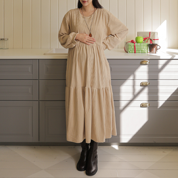 Maternity*Wanggolden Cancan Maternity Dress