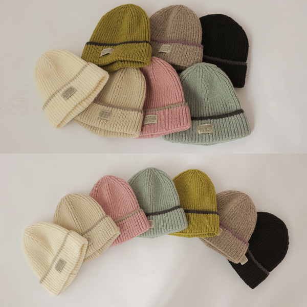 Maternity*Color-blocked label knit beanie