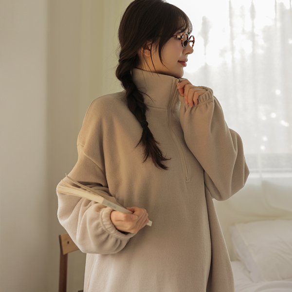 Maternity*High-waisted fleece maternity dress