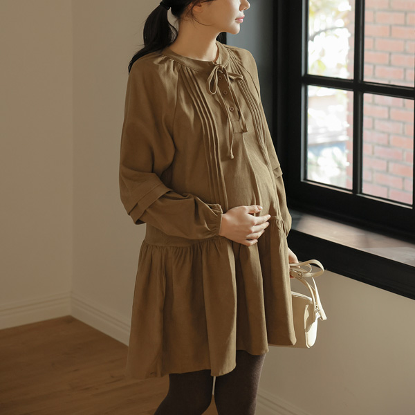 Maternity*Thick pin-tuck mini maternity dress