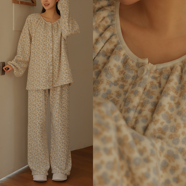 Nursing clothes*Fluffy mink shirring top and bottom set 