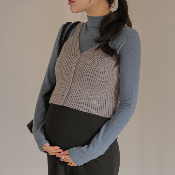 Maternity*Embroidered Crop Knit Bustier