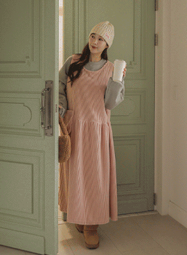 Maternity*Chunky Golden Pocket Maternity Dress