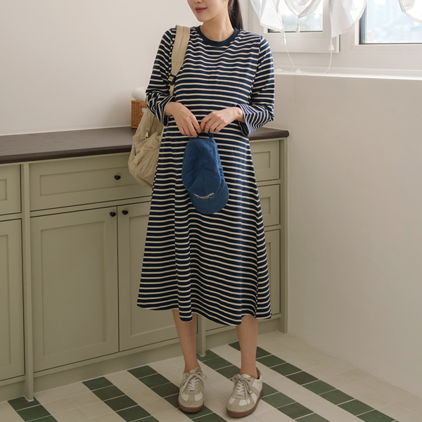 Nursing clothes*Easy to wear nursing one-piece