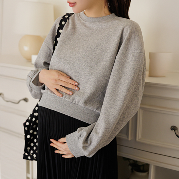 Maternity*Tail Patch Crop Man-to-Man T-Shirt