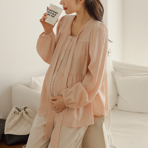 <b>[Opening Special]</b> <b>[Wrinkle-Free/Loose Fit]</b> [S-made] Maternity*Ring-Pleated Tie-Ring Maternity Blouse
