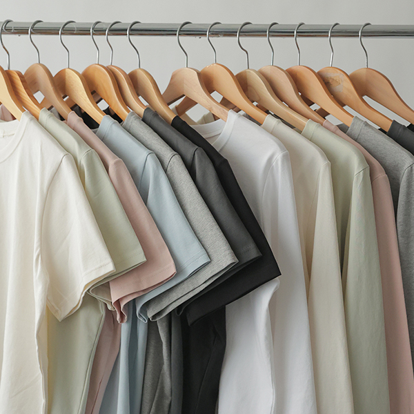 Maternity*Tight and soft basic t-shirt