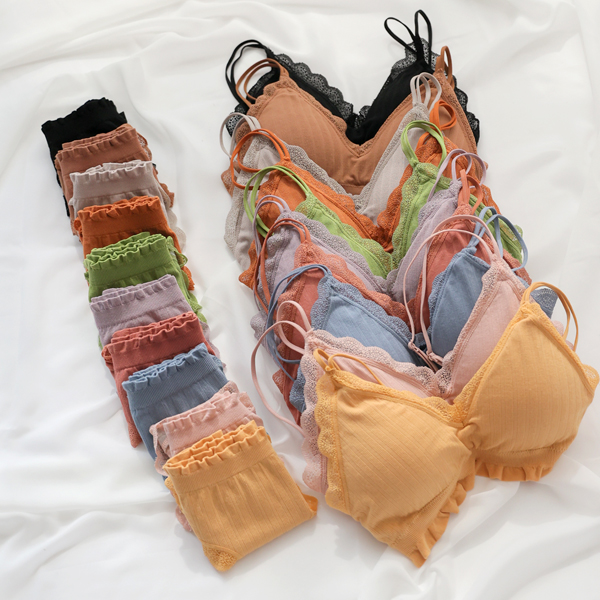 <b>[Over 2,000 Sets Sold✨/All-Season Popular Item]</b> Ribbed Frill Maternity Bra & Panties (2 Set)